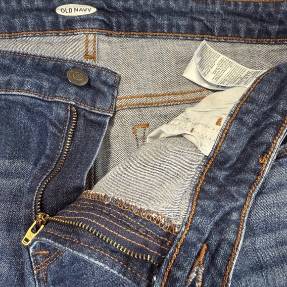 Old Navy Denim Shorts Ripped Distressed Cuffed Dark Wash Bermuda Womens Size 14 - Picture 3 of 9